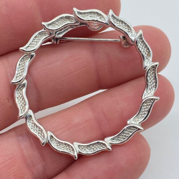 Vintage Circle Brooch Pair W/ Faux Pearl Rhinestone Silver Tone Gerry Set of 2 - Picture 10 of 10